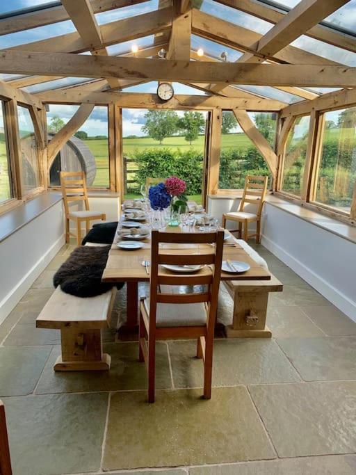 Coed Farm-Hot Tub-Sleeps 12-Near Brecon Villa Buitenkant foto